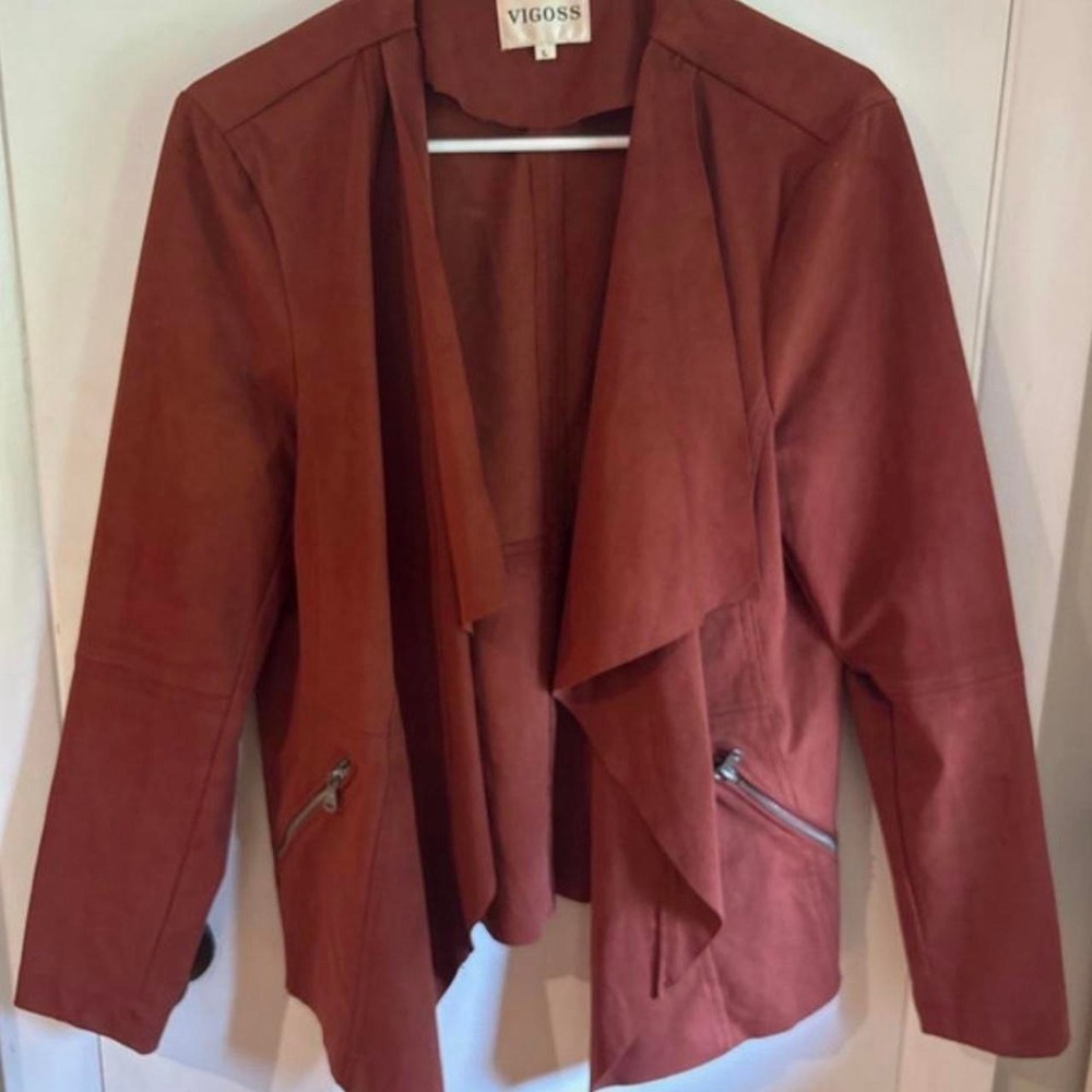NWT Vigoss burgundy jacket with zipper pockets, size L
